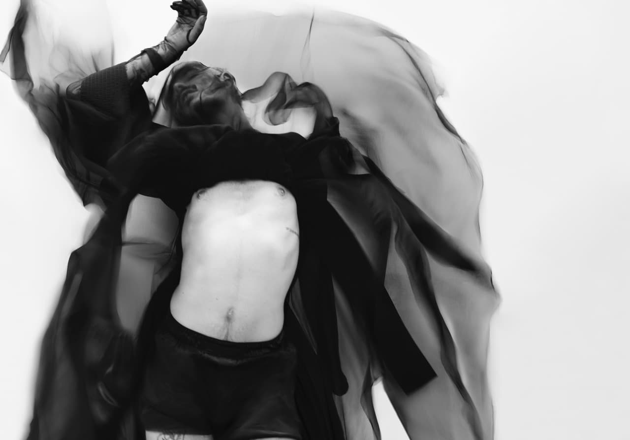 Replica Magazine x Lucky Love  - Media 304