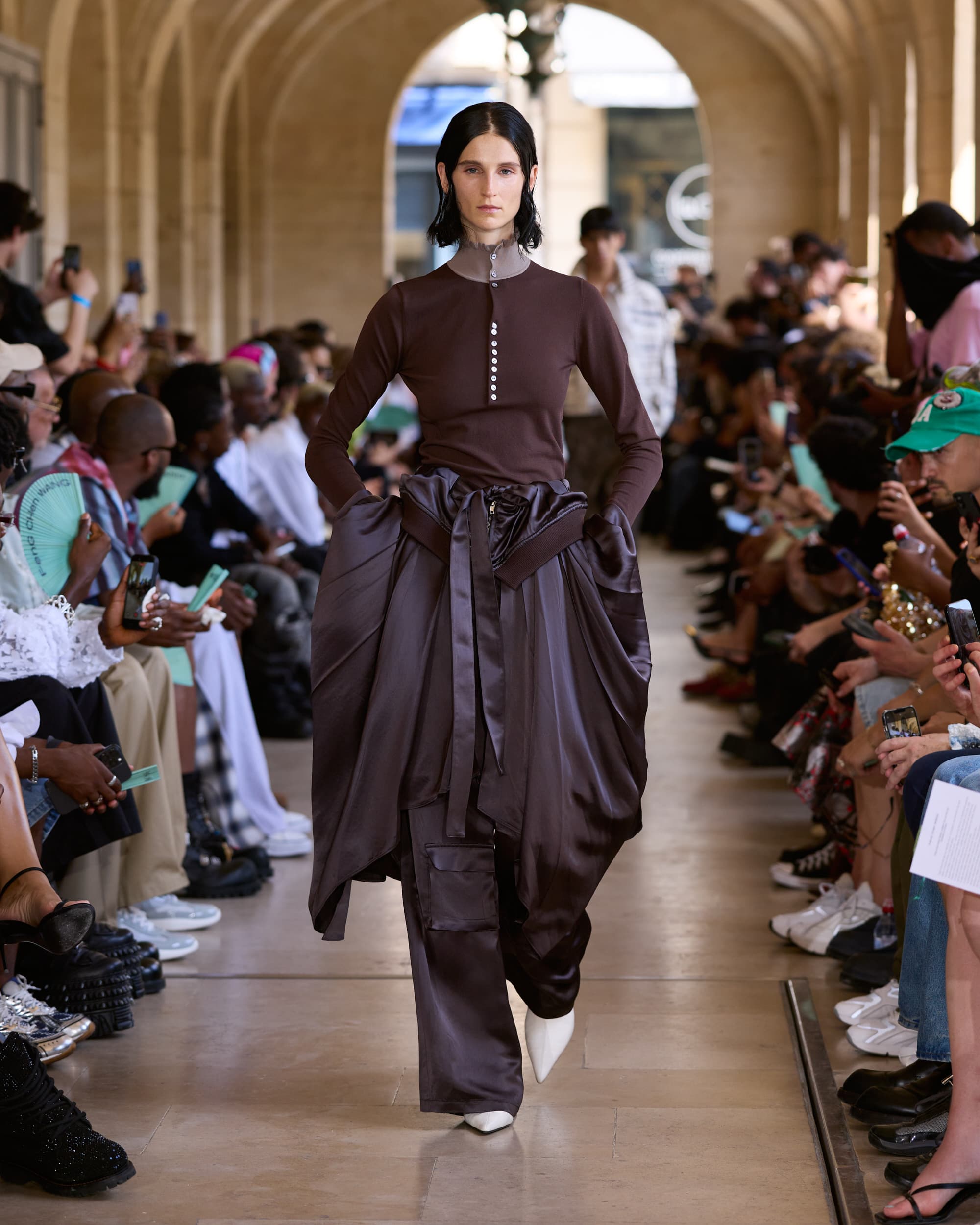 Feng Chen Wang SS27  - Media 551