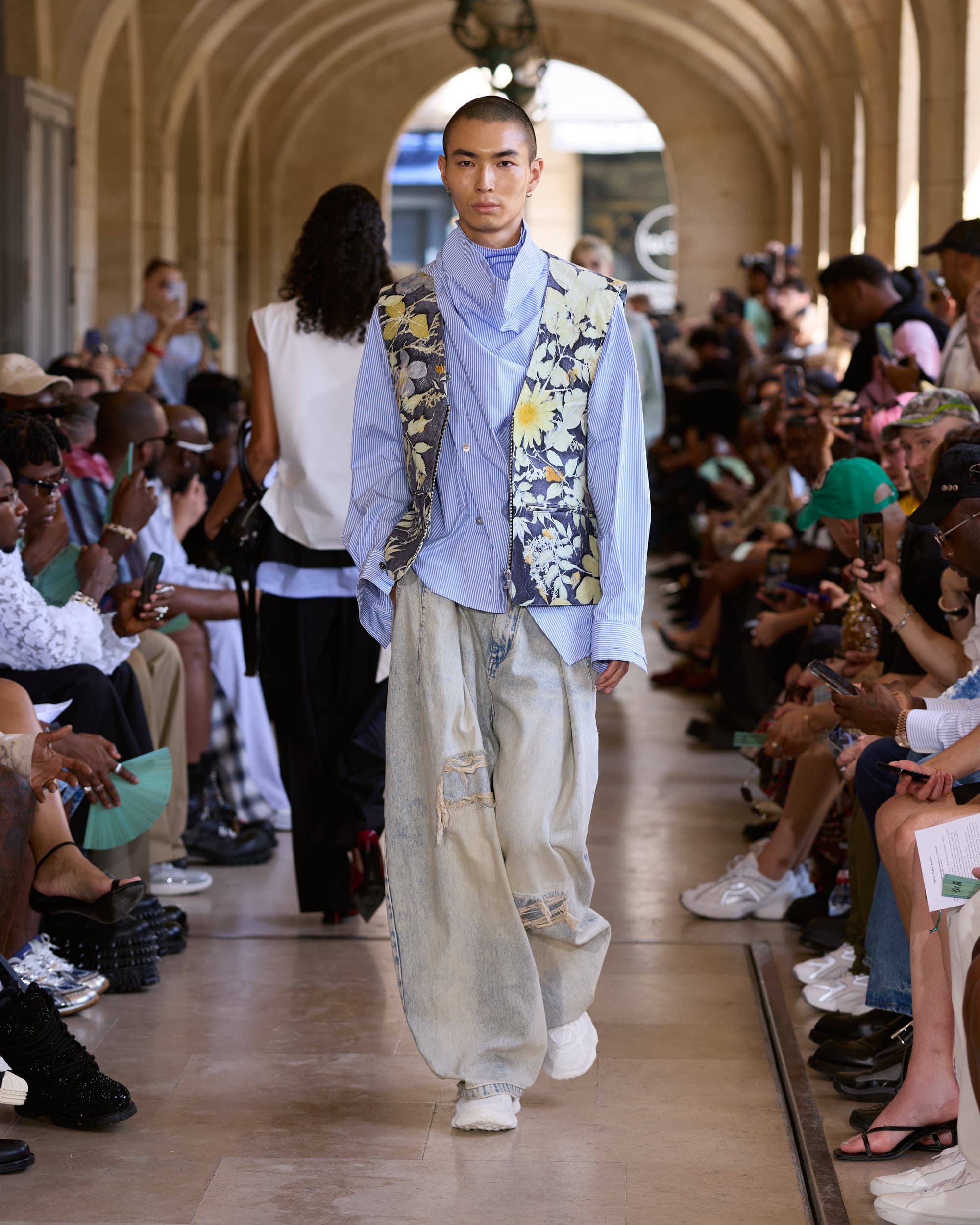 Feng Chen Wang SS27  - Media 566