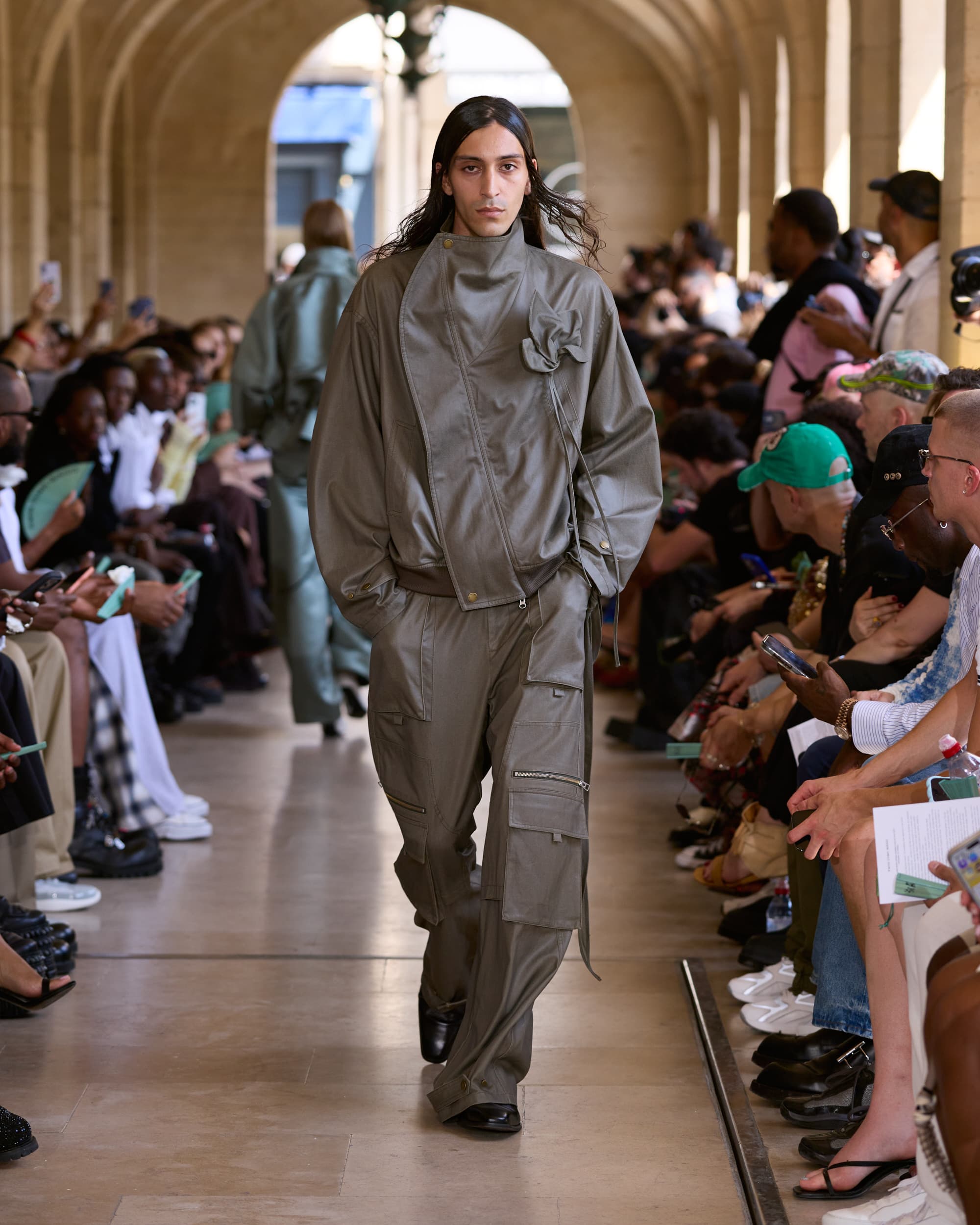 Feng Chen Wang SS27  - Media 572