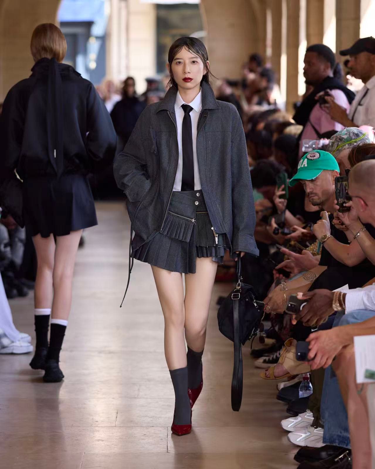 Feng Chen Wang SS27  - Media 576