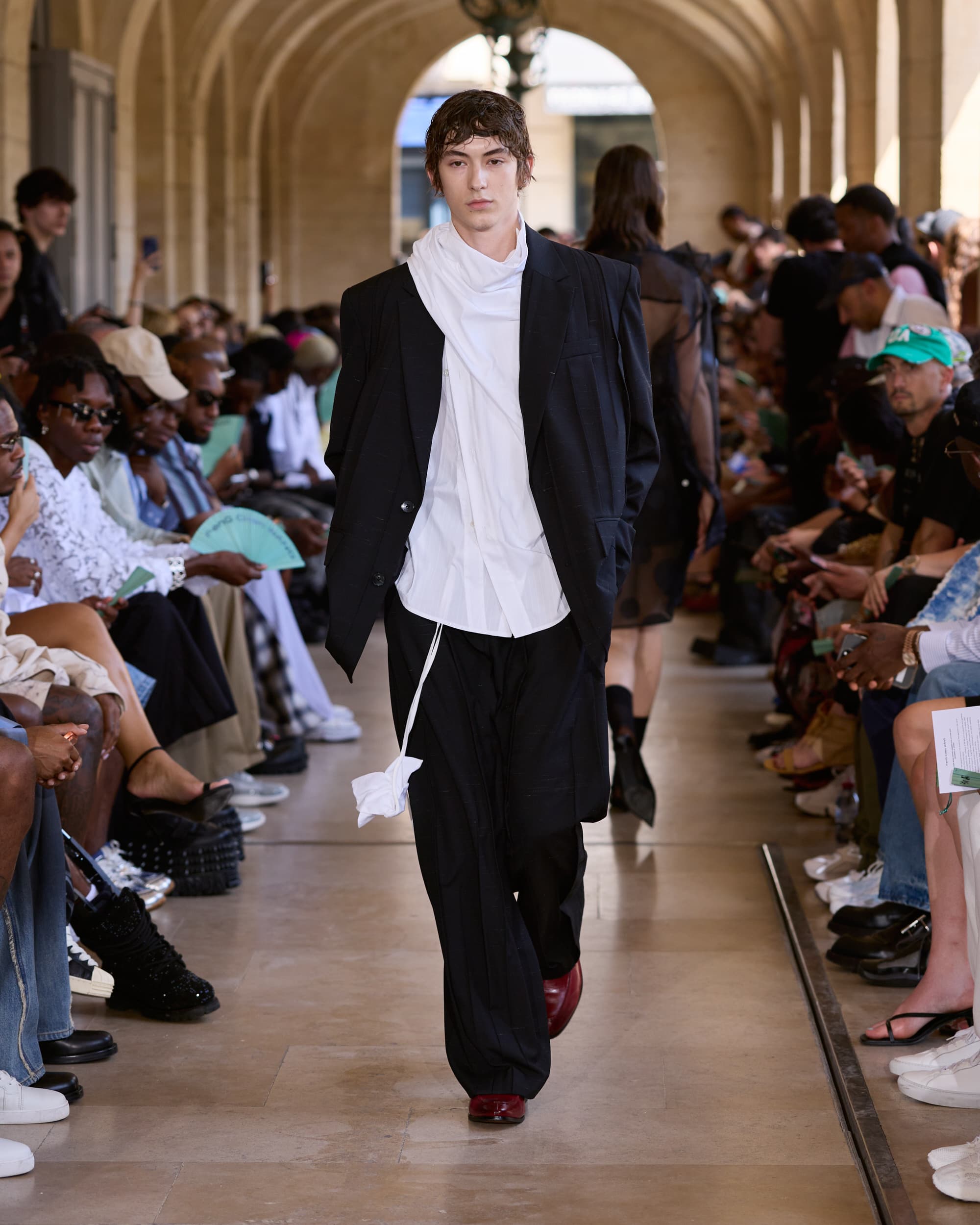 Feng Chen Wang SS27  - Media 583