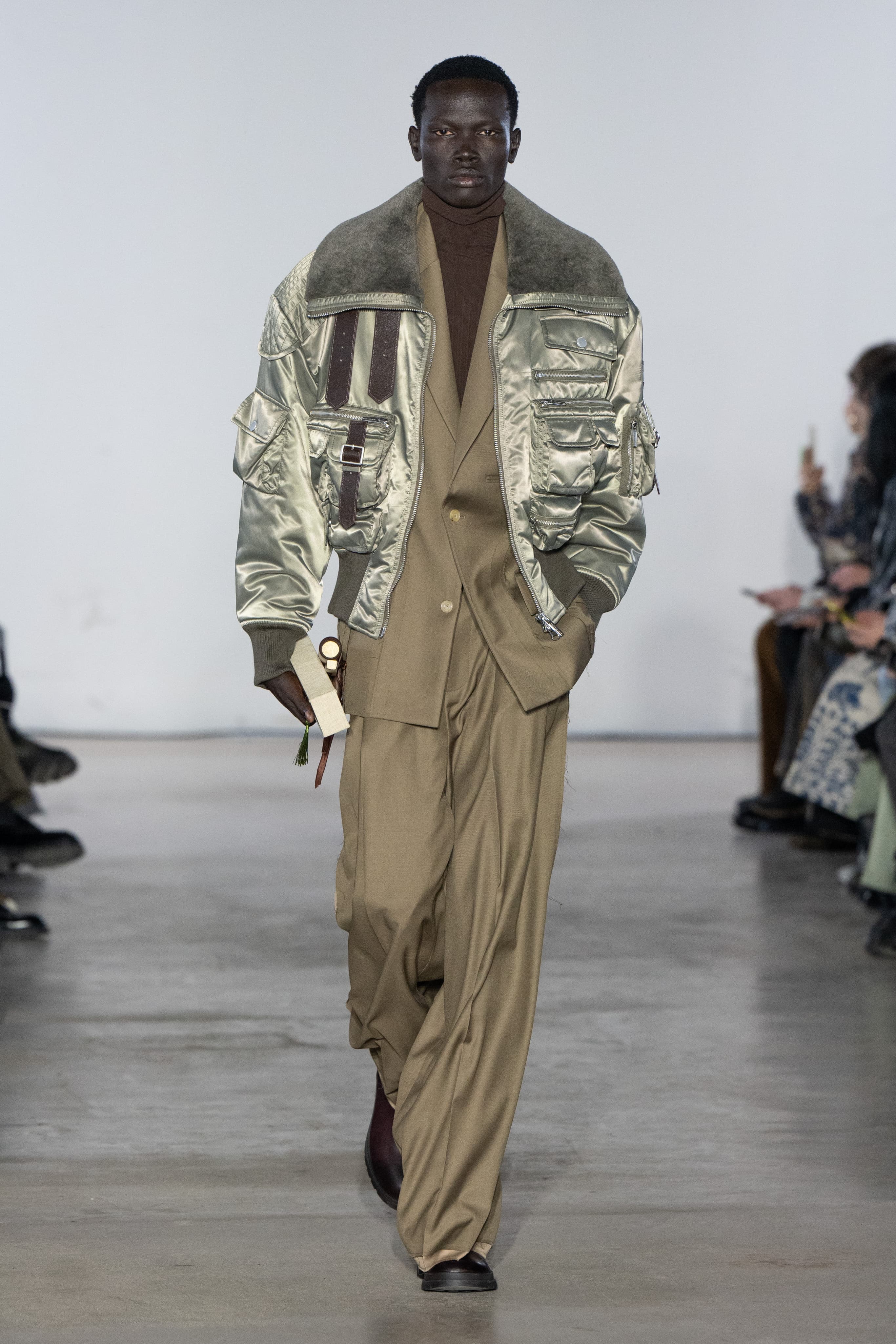 Feng Chen Wang Fall Winter 25 - Media 189